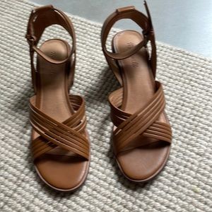 Madewell Ankle Strap Sandal with stacked 2” heal.